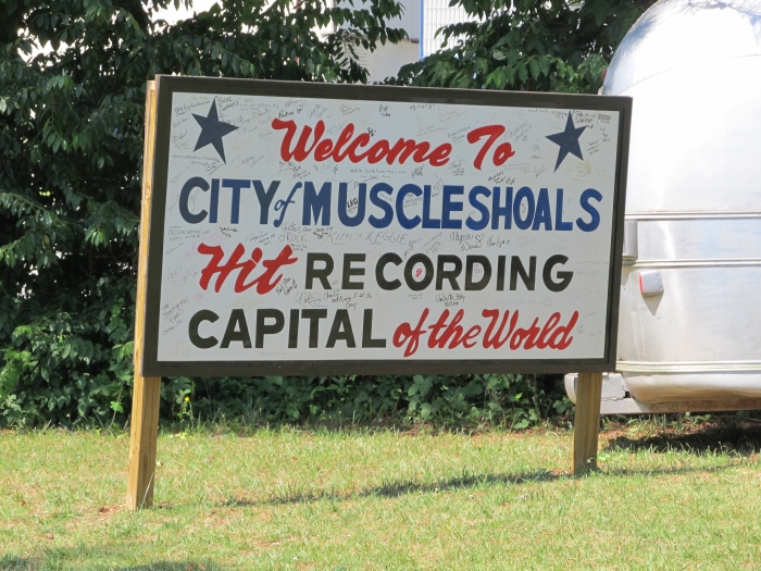 Welcome to Muscle Shoals sign, in Alabama