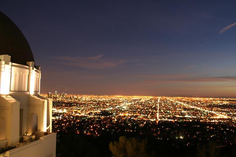 Night-time view of Los Angeles from the observatory in Griffith Park, Los Angeles, USA.