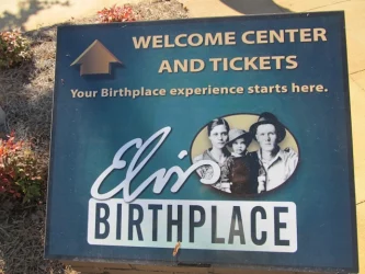 Welcome sign Elvis Presley Birthplace and Park in Tupelo